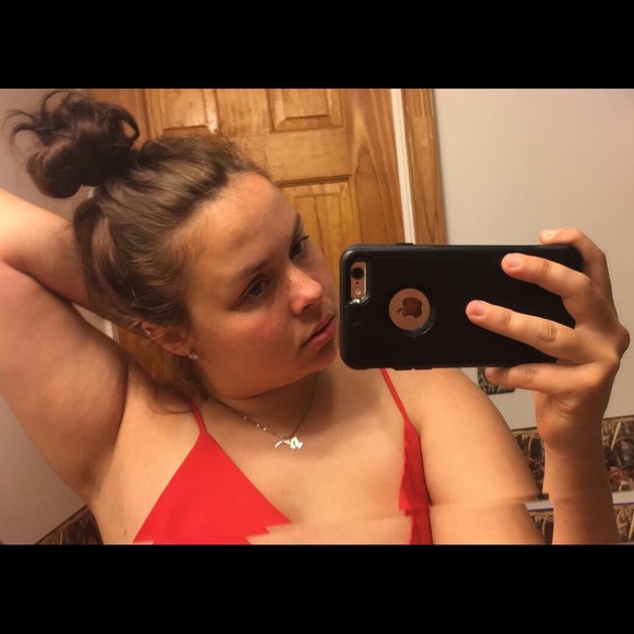 Meet your Posher, Taylor - Picture 6 of 12